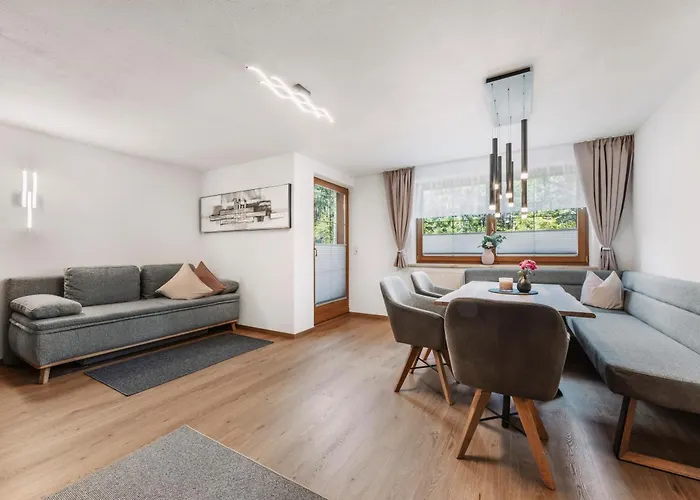 Sky & Stone * Sautens